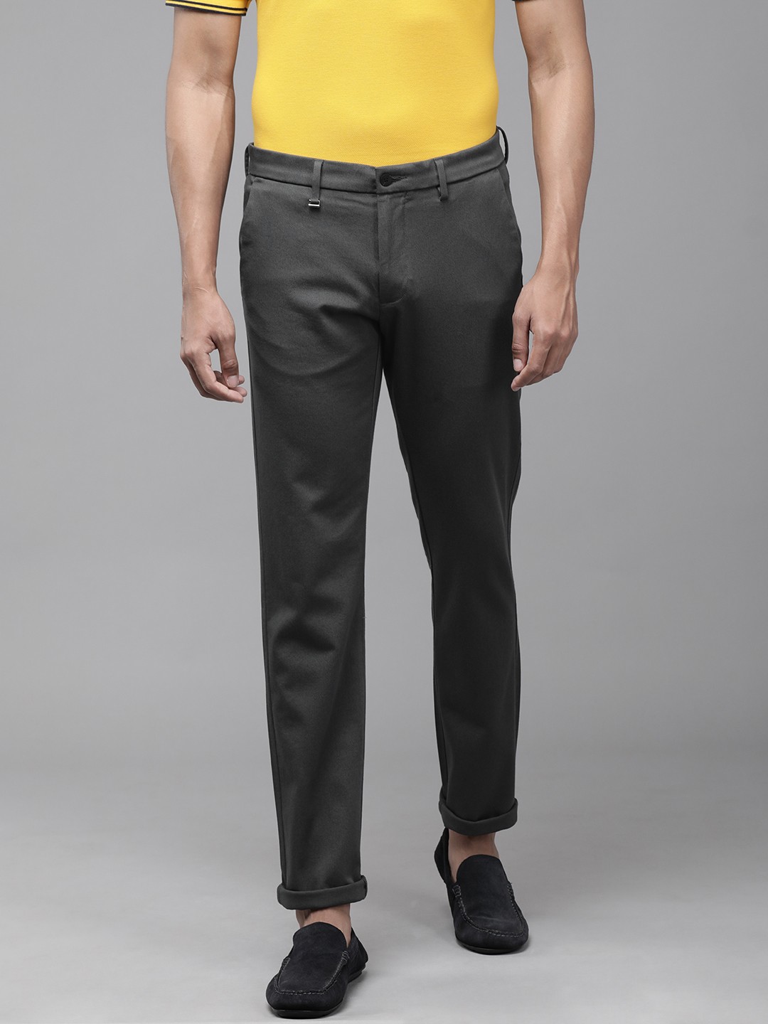

Van Heusen Men Grey Solid Slim Fit Trousers
