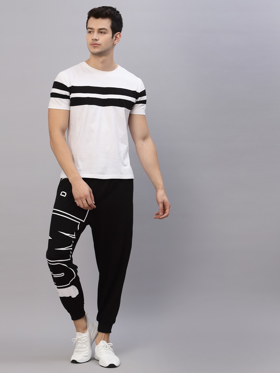 

Rigo Men Black JUMP Printed Terry Jogger