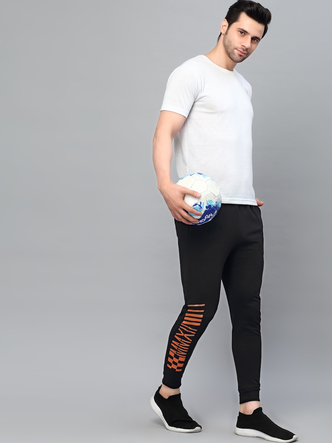 

Rigo Men Black Printed Terry Jogger