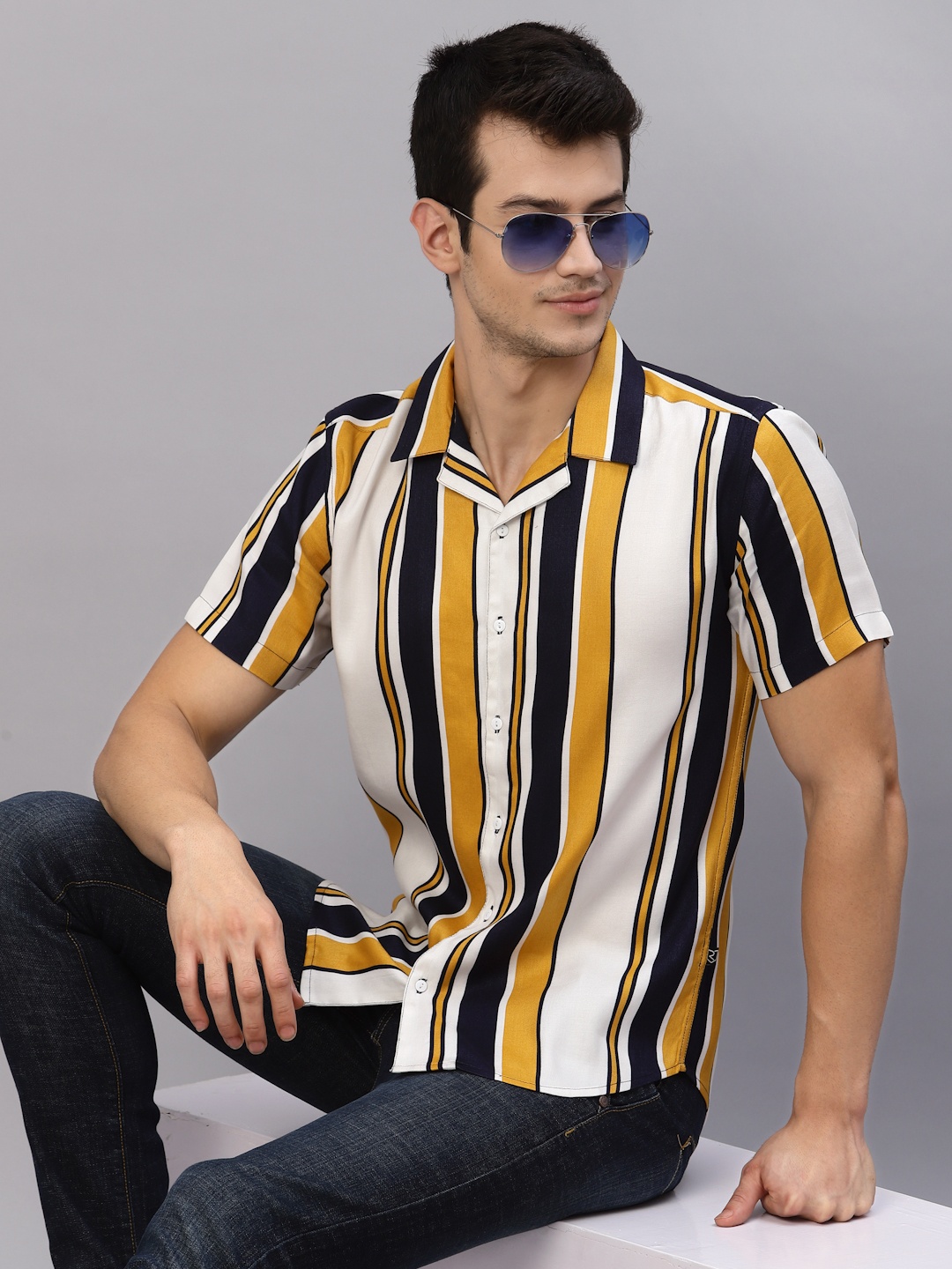 

Rigo Men White Striped Cuban Collar Casual Shirt