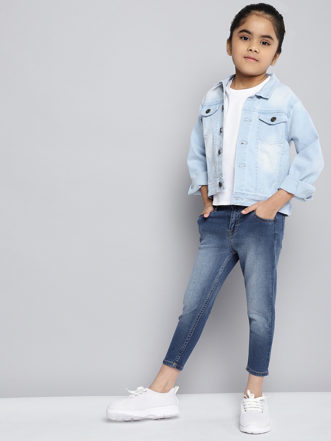 

HERE&NOW Girls Blue Slim Fit Clean Look Cropped Stretchable Jeans