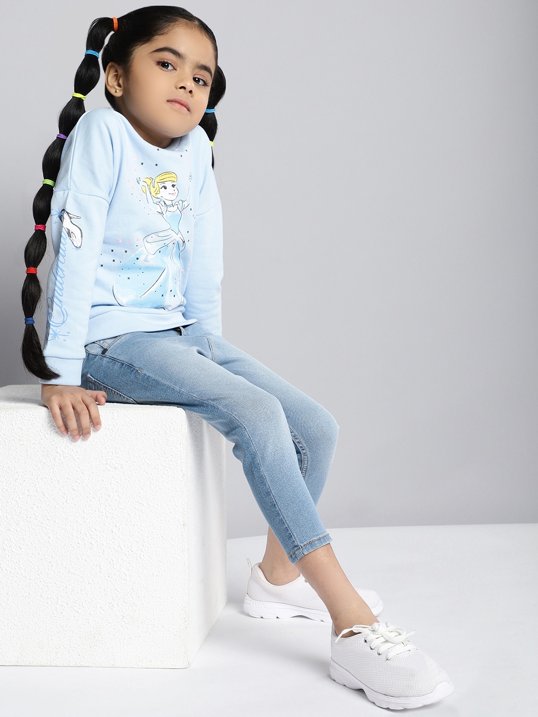 

HERE&NOW Girls Blue Slim Fit Heavy Fade Stretchable Cropped Jeans