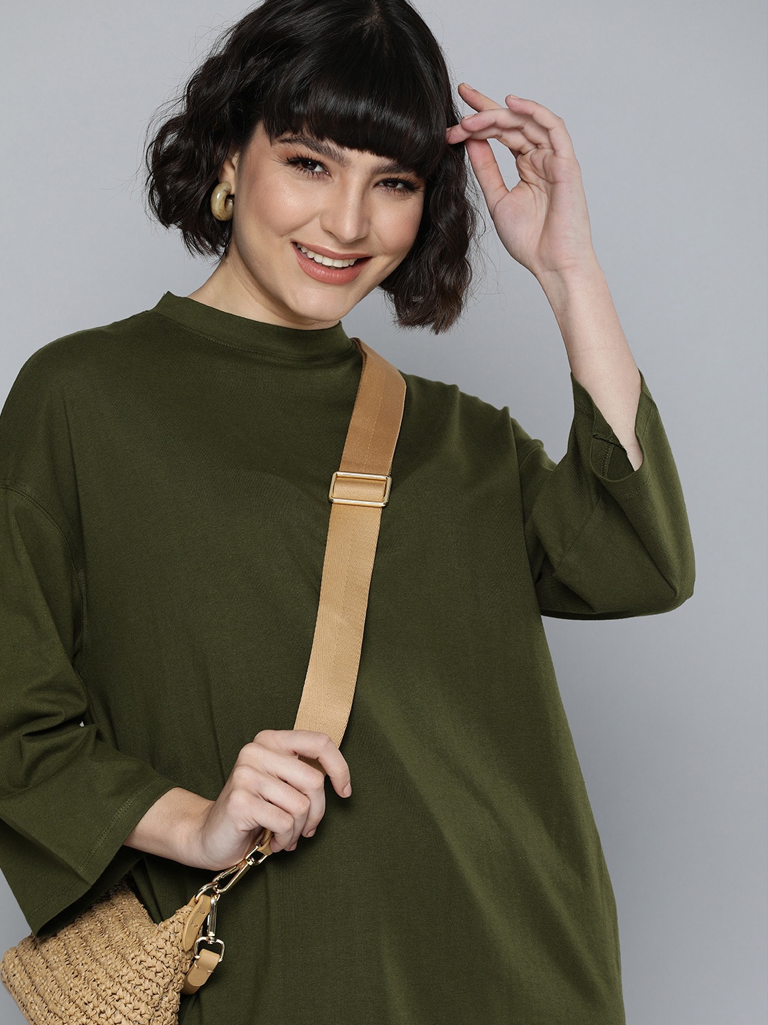 

HERE&NOW Women Olive Green Solid Drop-Shoulder Sleeves Pure Cotton Casual T-shirt