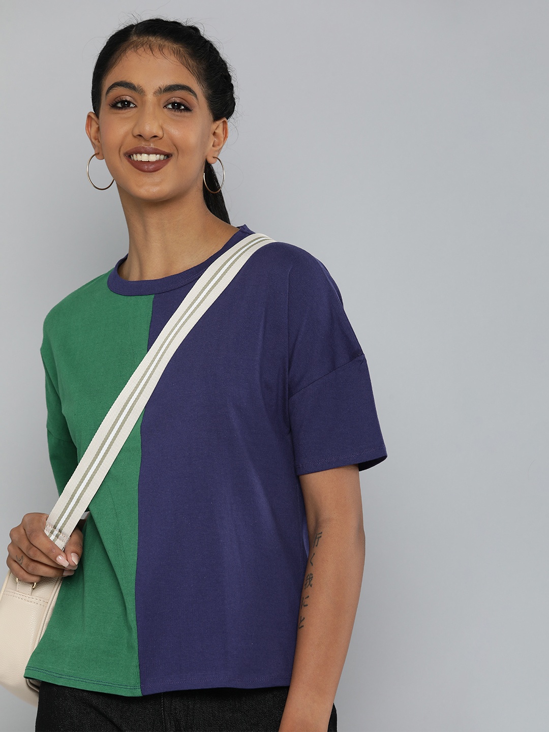 

HERE&NOW Women Green & Blue Colourblocked Extended Sleeves Pure Cotton T-shirt