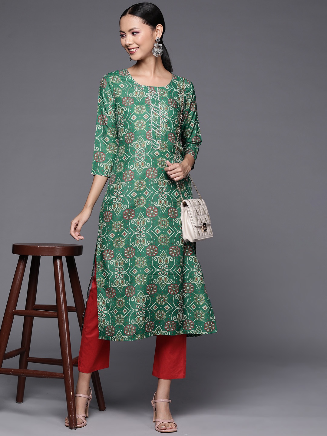 

Varanga Women Green & White Bandhani Printed Kurta