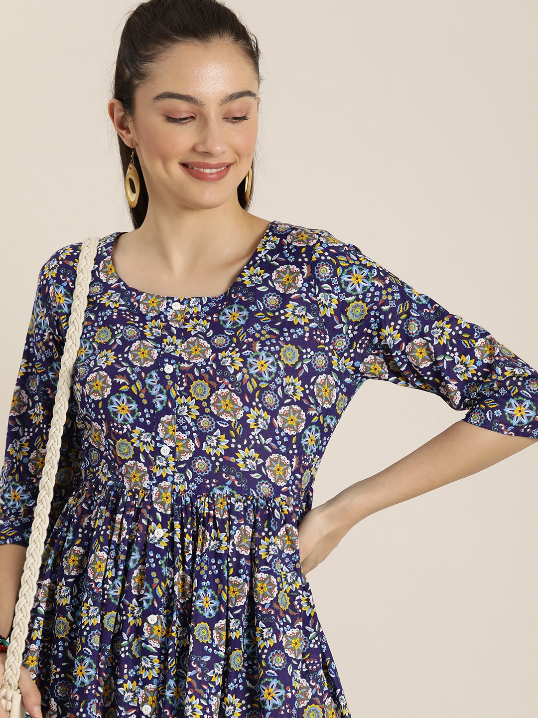 

Sangria Women Blue Floral Printed Kurta