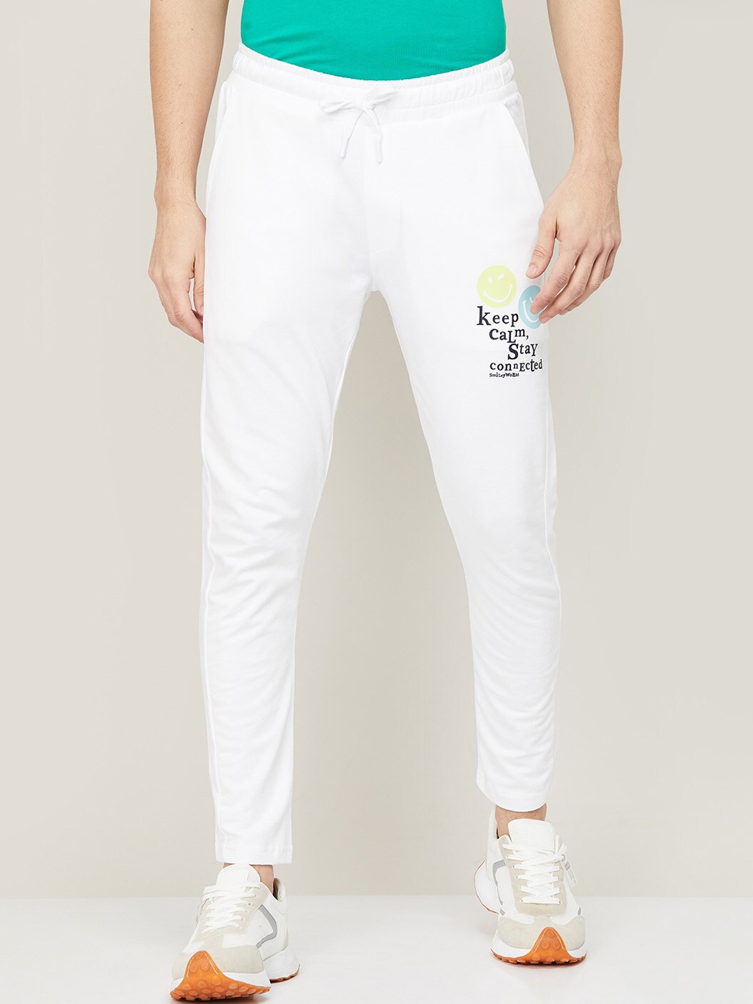 

SmileyWorld Men White Solid Track Pants