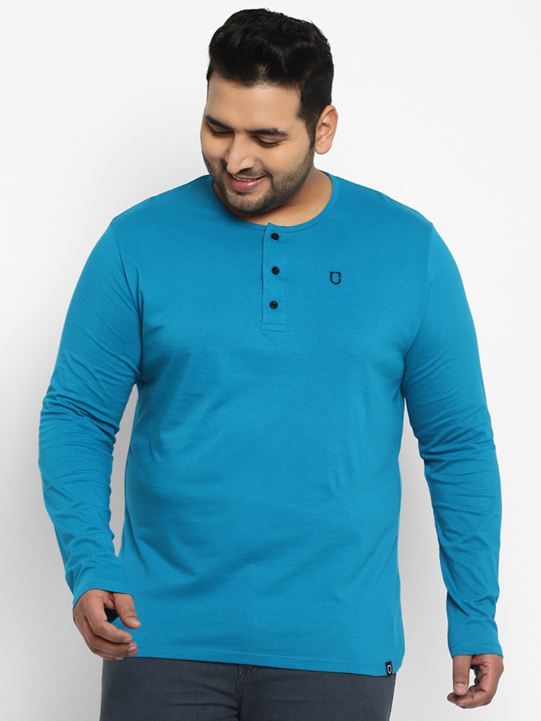 

Urbano Plus Men Blue Henley Neck T-shirt