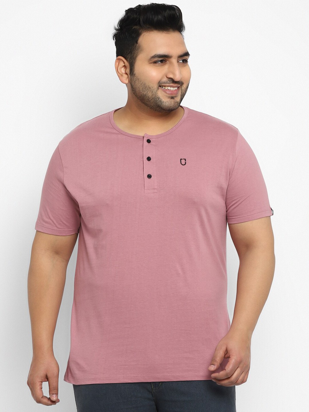 

Urbano Plus Men Purple Henley Neck T-shirt