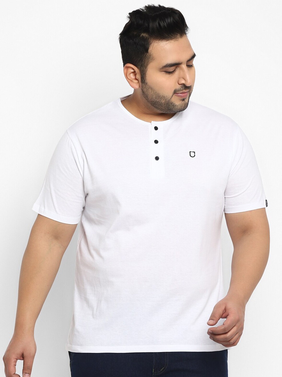 

Urbano Plus Men White Henley Neck T-shirt