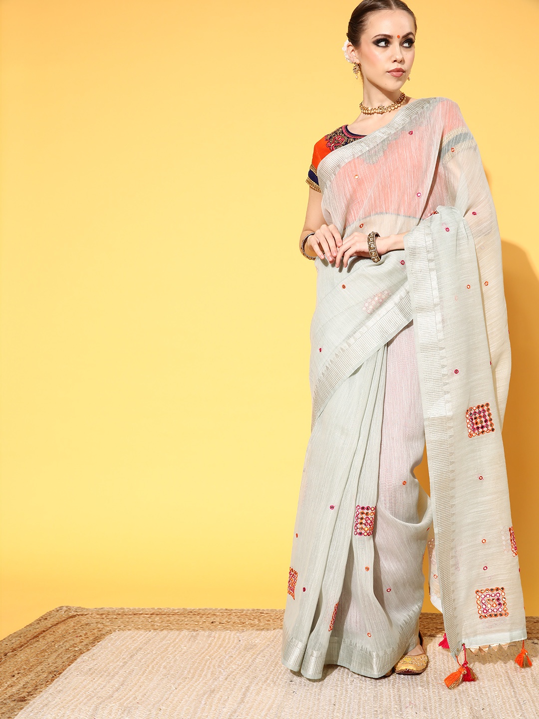 

Chhabra 555 Grey & Pink Mirror Work Chanderi Saree