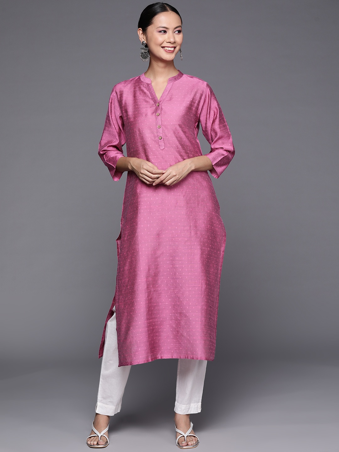 

Varanga Women Pink Self Design Kurta