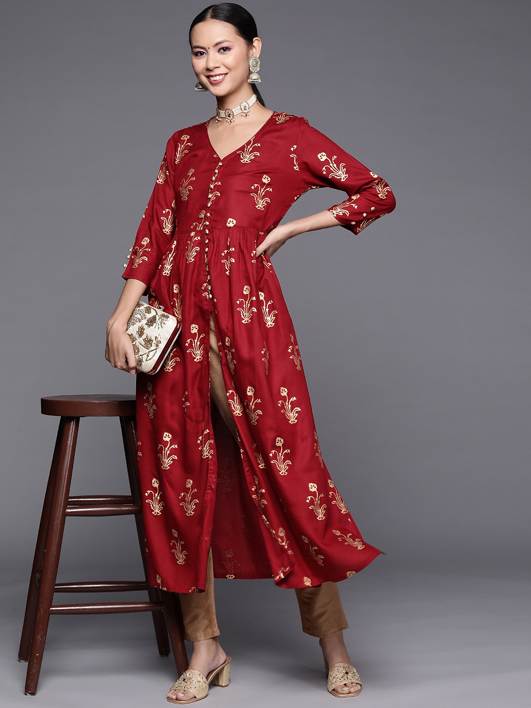 

Varanga Women Maroon & Gold-Toned Ethnic Motifs Printed Kurta