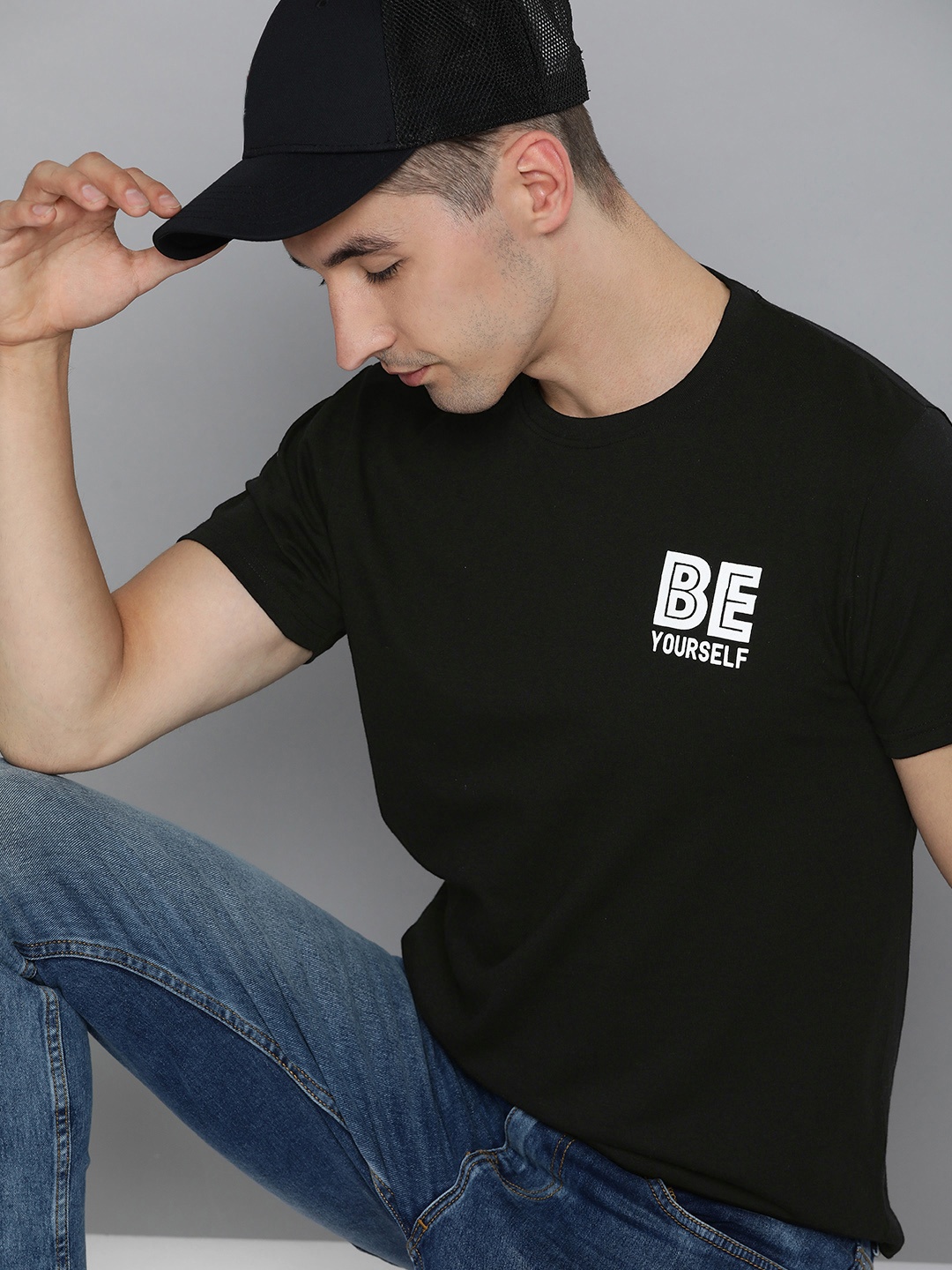 

HERE&NOW Men Black Print Detail T-shirt