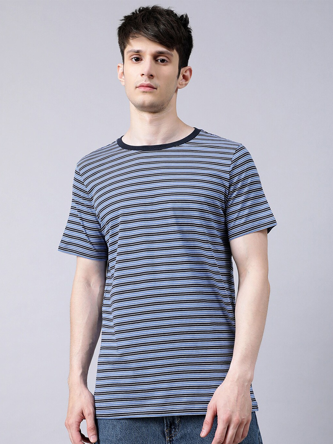 

Matinique Men Navy Blue Striped Raw Edge T-shirt