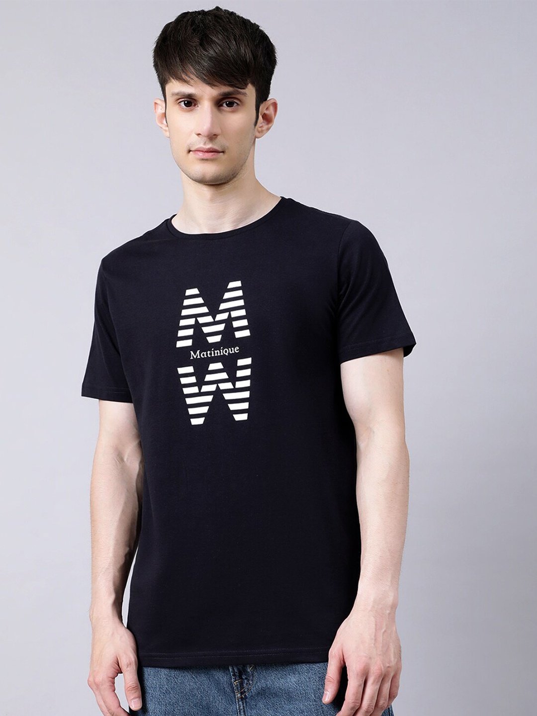 

Matinique Men Navy Blue Typography Printed Raw Edge T-shirt