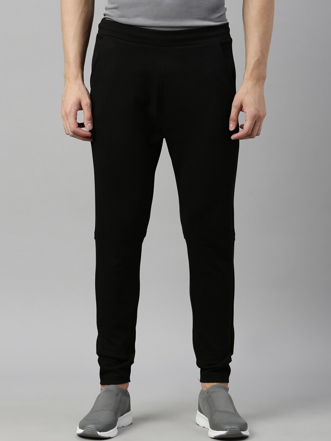 

Proline Active Men Black Solid Cotton Joggers