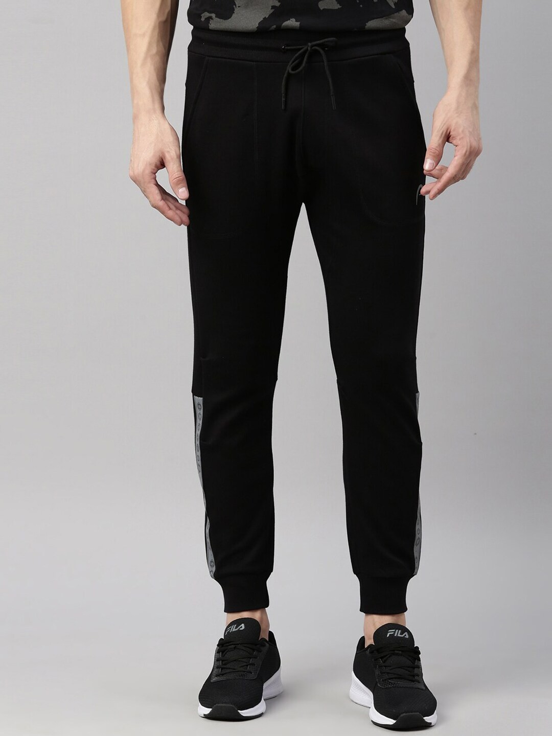 

Proline Active Men Black Solid Cotton Joggers