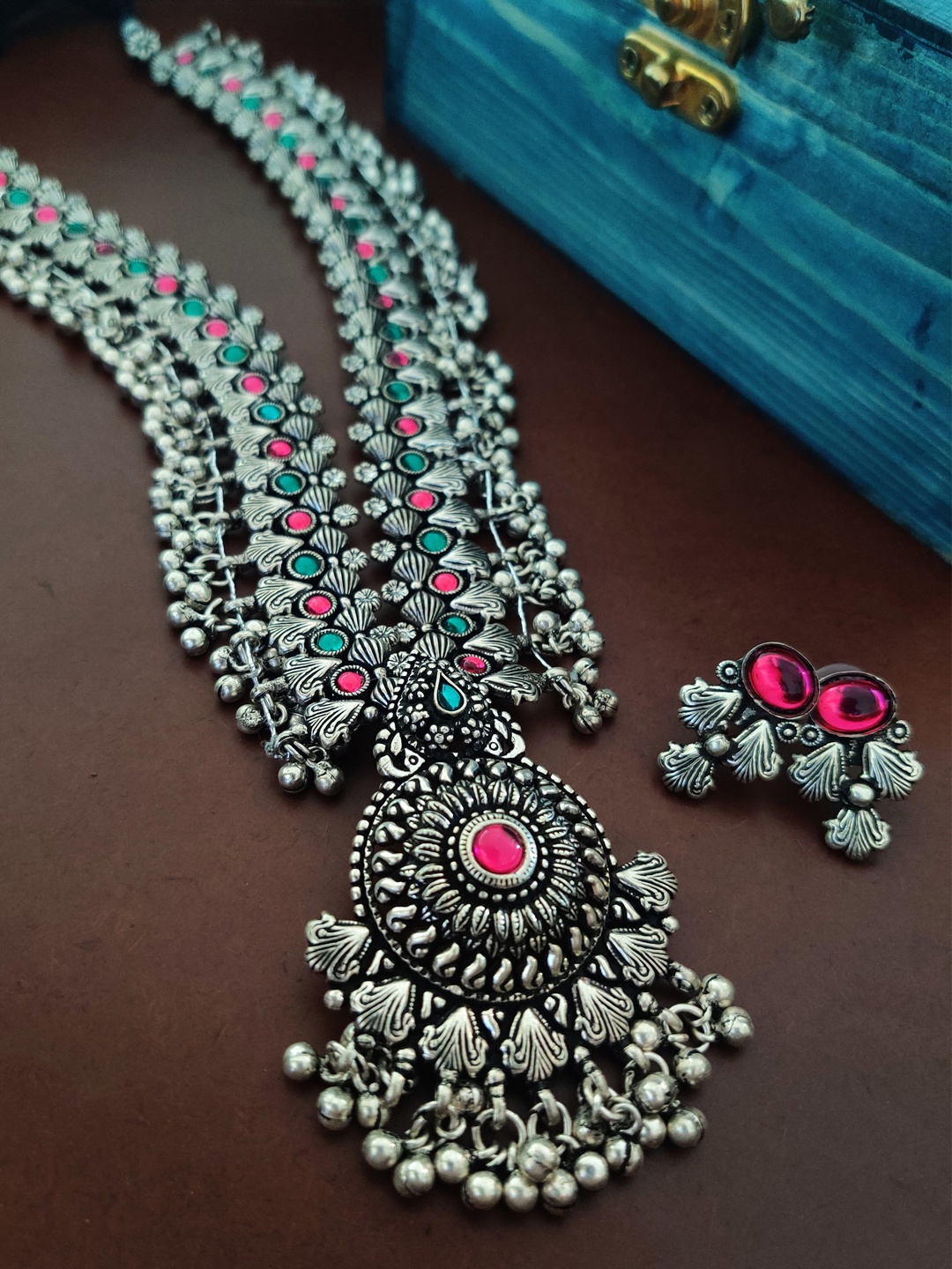 

Binnis Wardrobe Oxidised Silver-Plated Pink & Blue Stone-Studded Jewellery Set