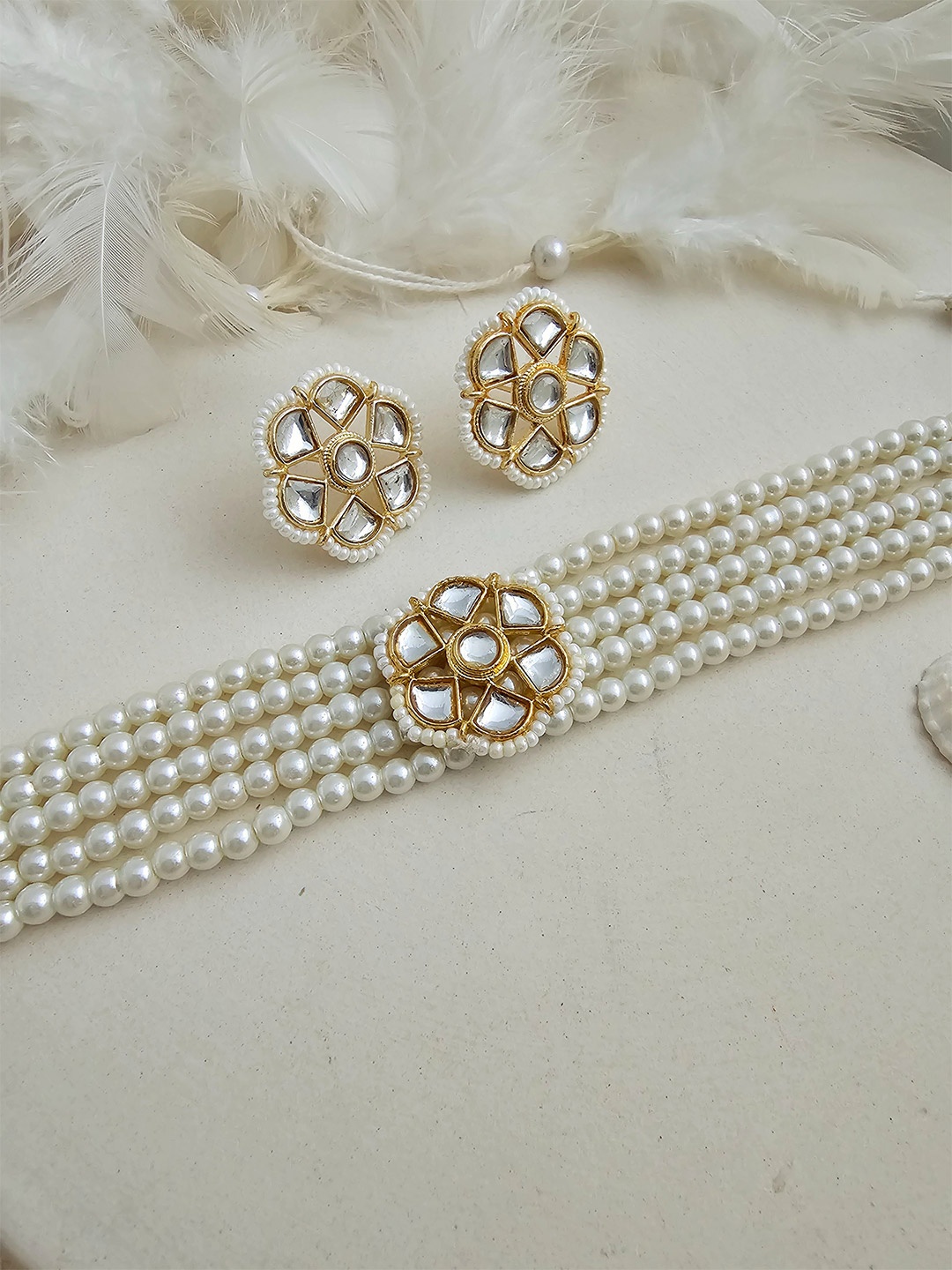 

Binnis Wardrobe Women Gold-Plated Kundan-Beaded Pearl Jewellery Set, White