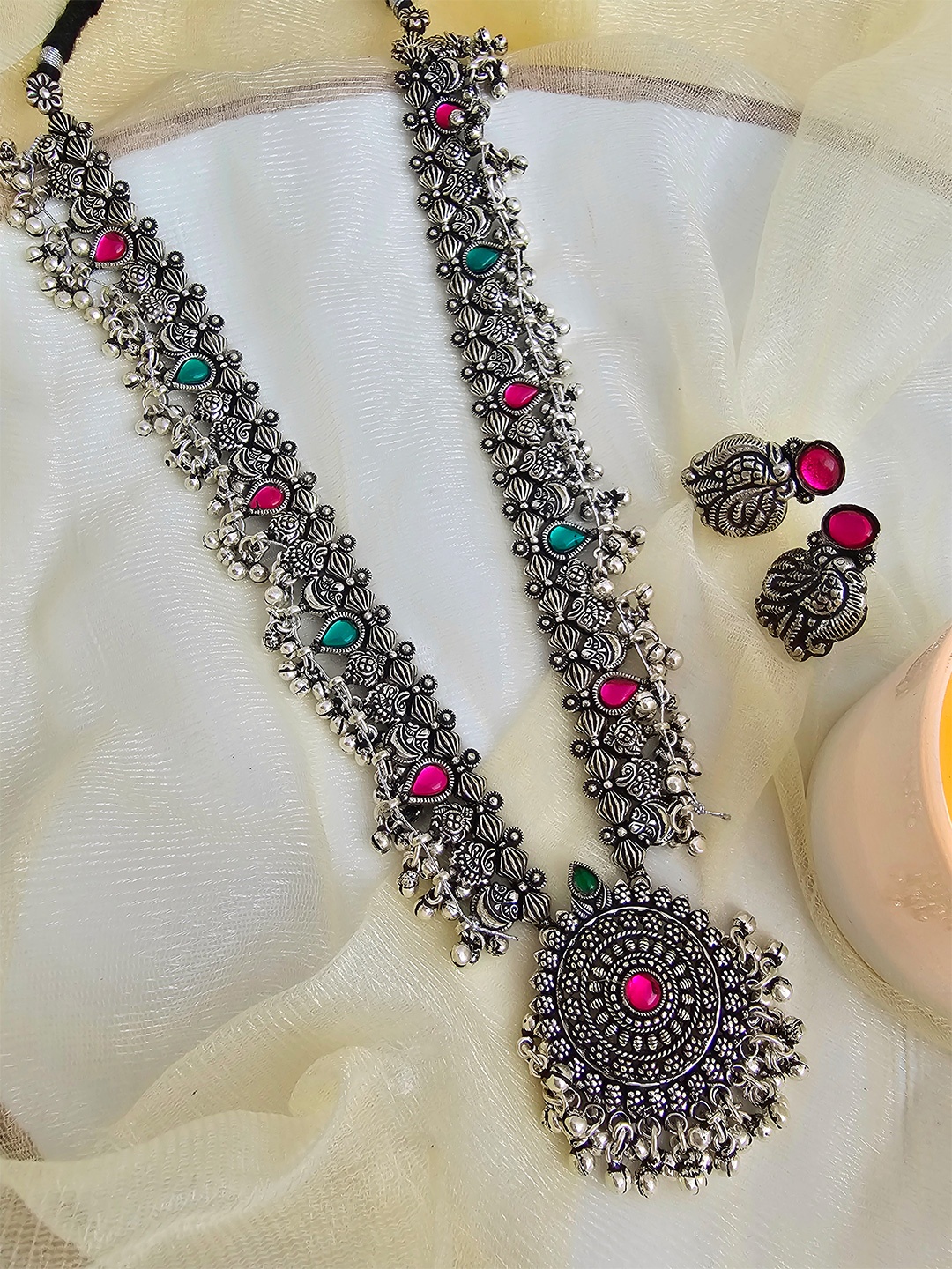 

Binnis Wardrobe Oxidised Silver-Plated Pink & Green Stone Studded & Beaded Jewellery Set