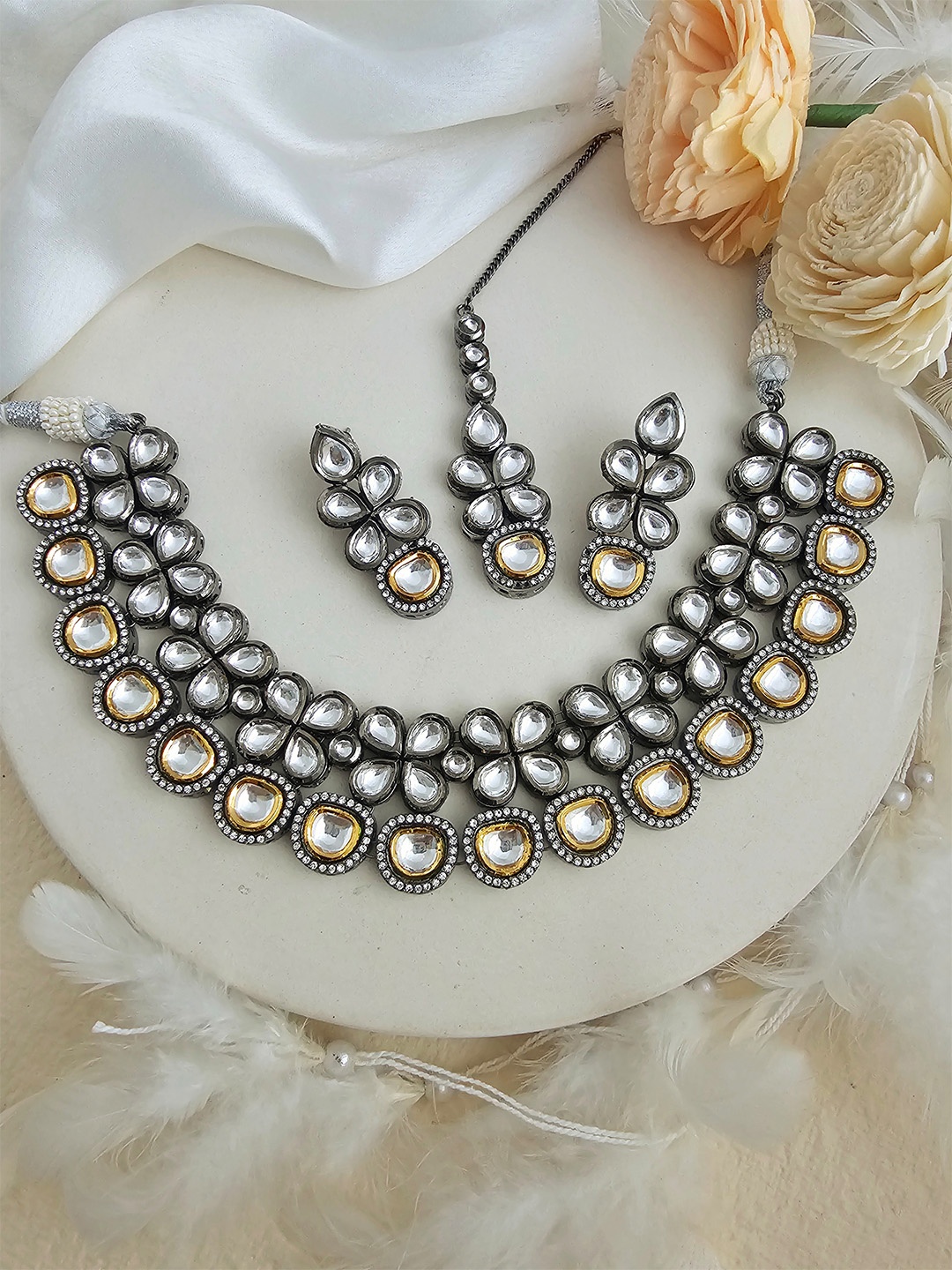 

Binnis Wardrobe Silver-Plated White Stone-Studded Jewellery Set