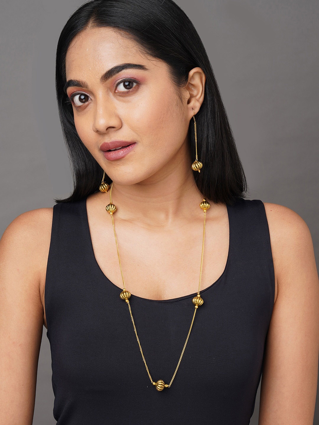 

Binnis Wardrobe Women Gold-Plated Jewelery Set