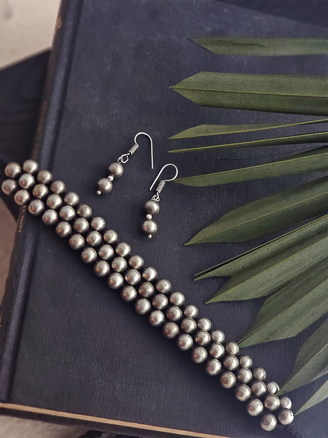 

Binnis Wardrobe Silver-Plated Oxidised Choker Jewellery Set