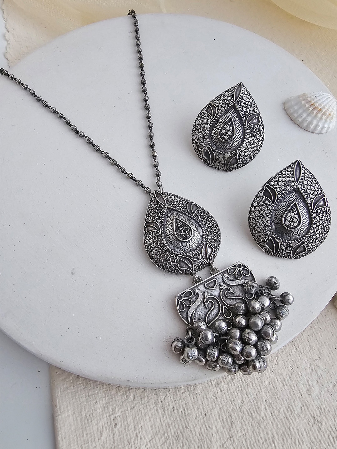 

Binnis Wardrobe Silver-Plated & Beaded Oxidized Jewellery Set
