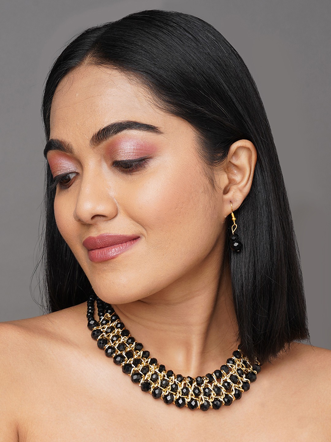 

Binnis Wardrobe Women Black & Gold-Toned Jewellery Set