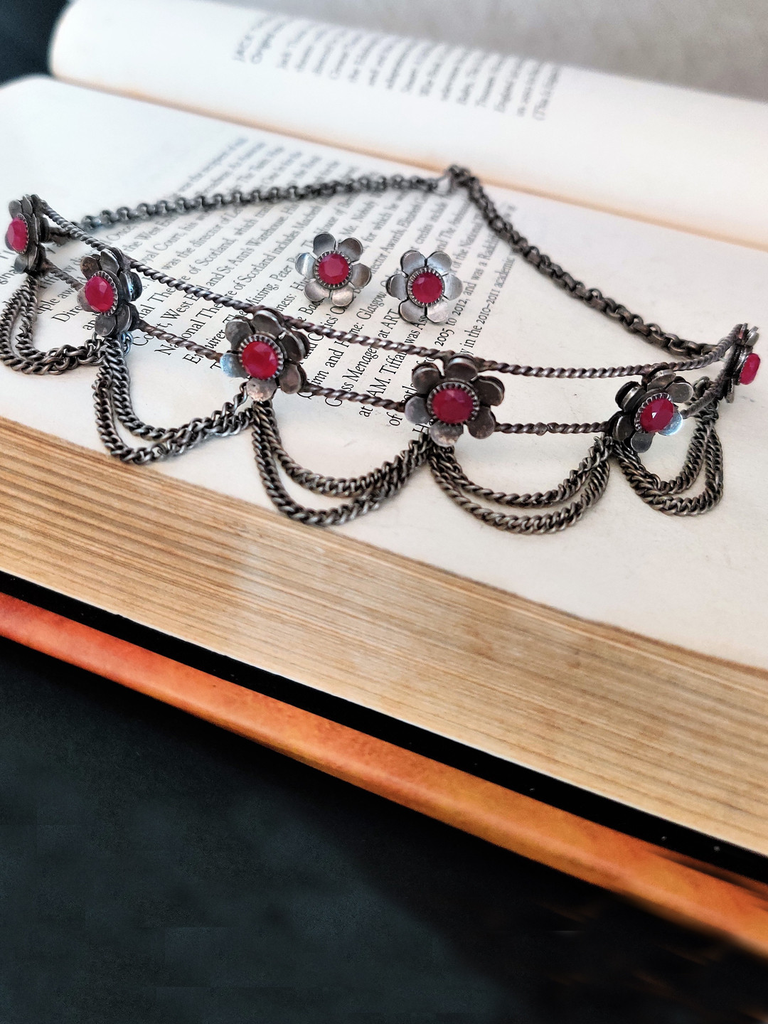 

Binnis Wardrobe German Silver Purple Stone Studded Jewellery Set