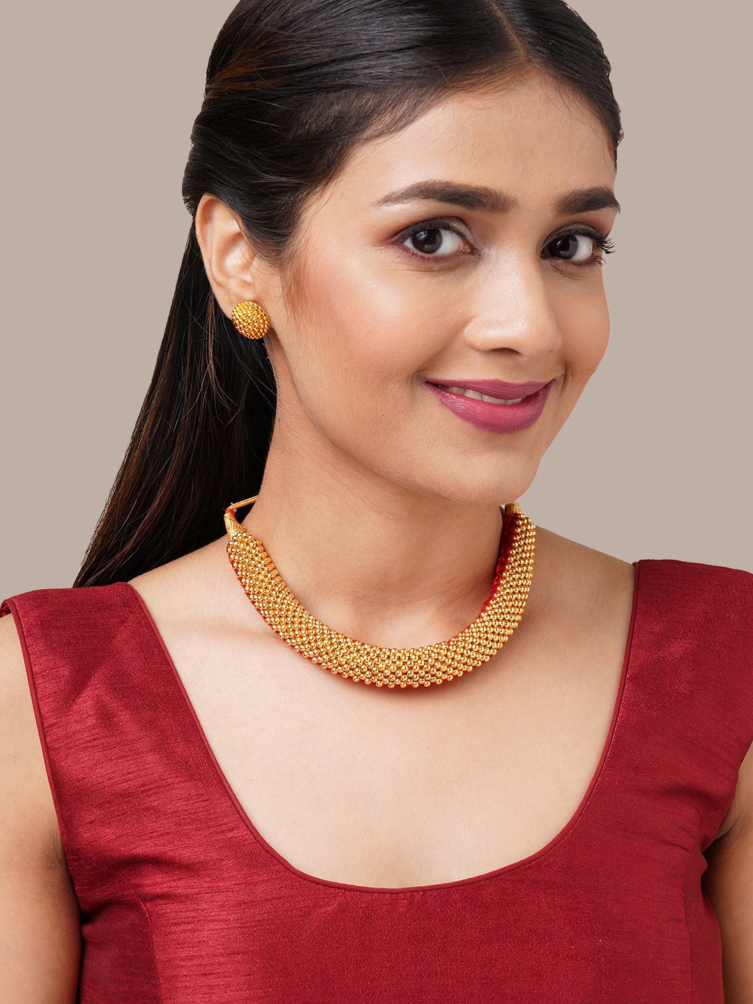 

Binnis Wardrobe Red & Gold-Plated Jewellery Set