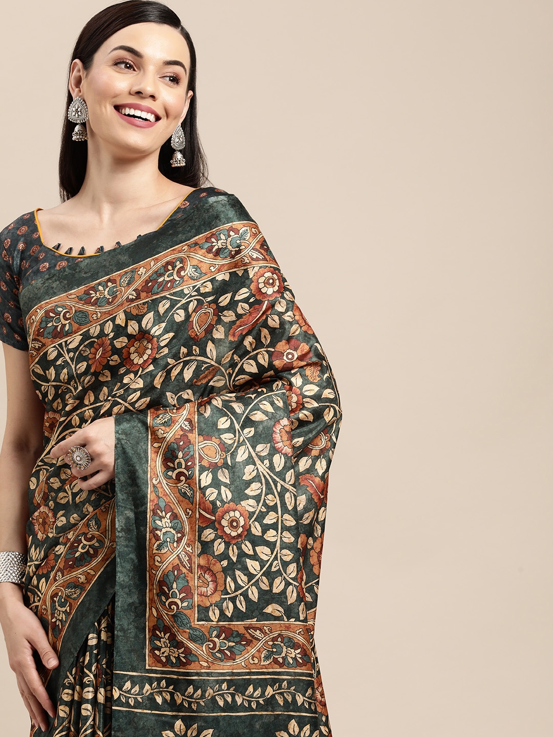 

VAIRAGEE Multicoloured Floral Silk Blend Saree, Multi