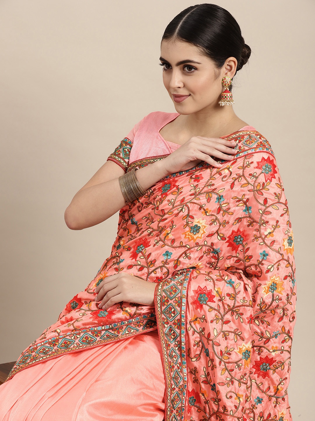 

VAIRAGEE Pink & Green Floral Embroidered Silk Blend Saree