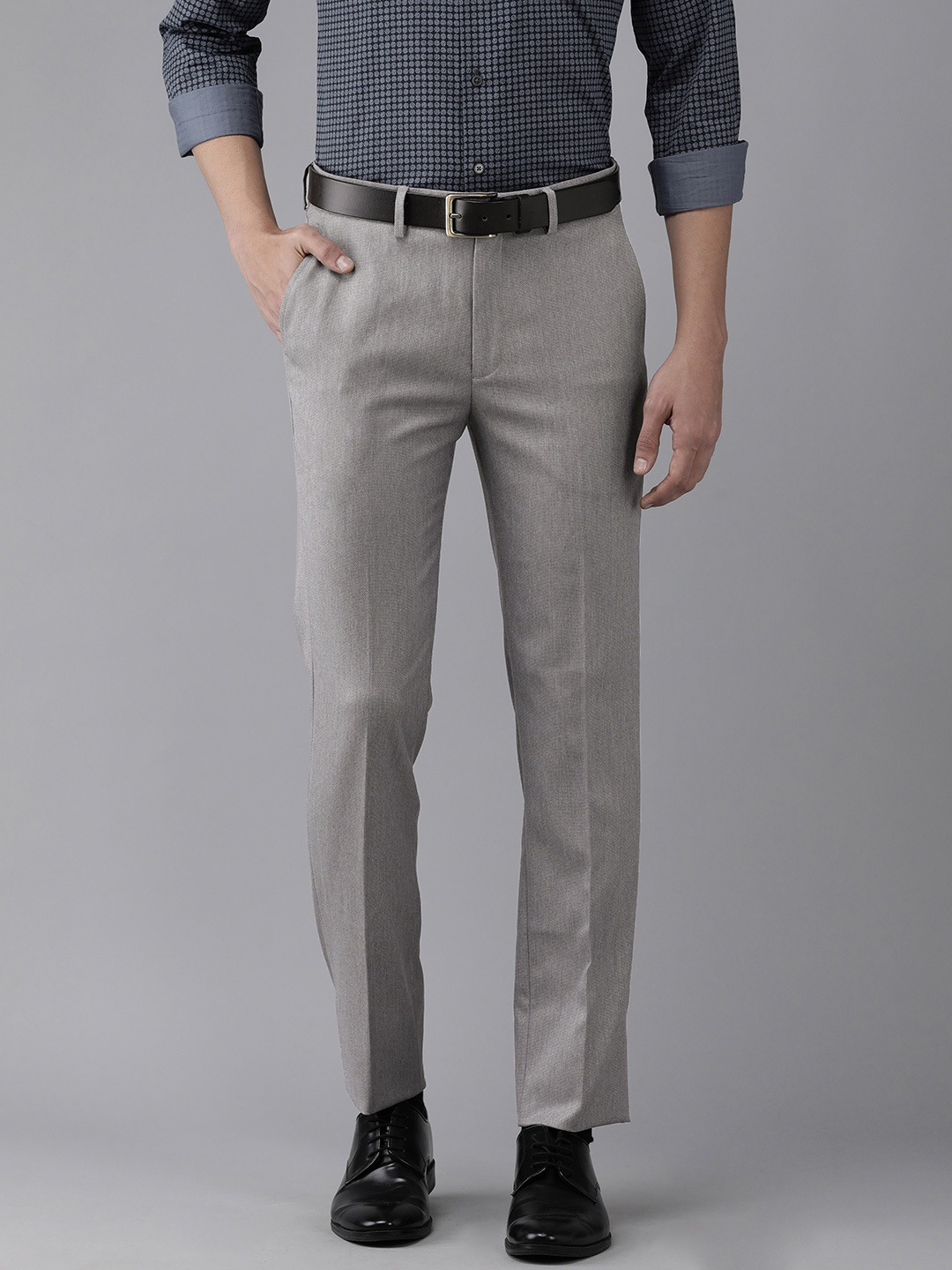 

Arrow New York Men Grey Textured Original Slim Fit Trousers