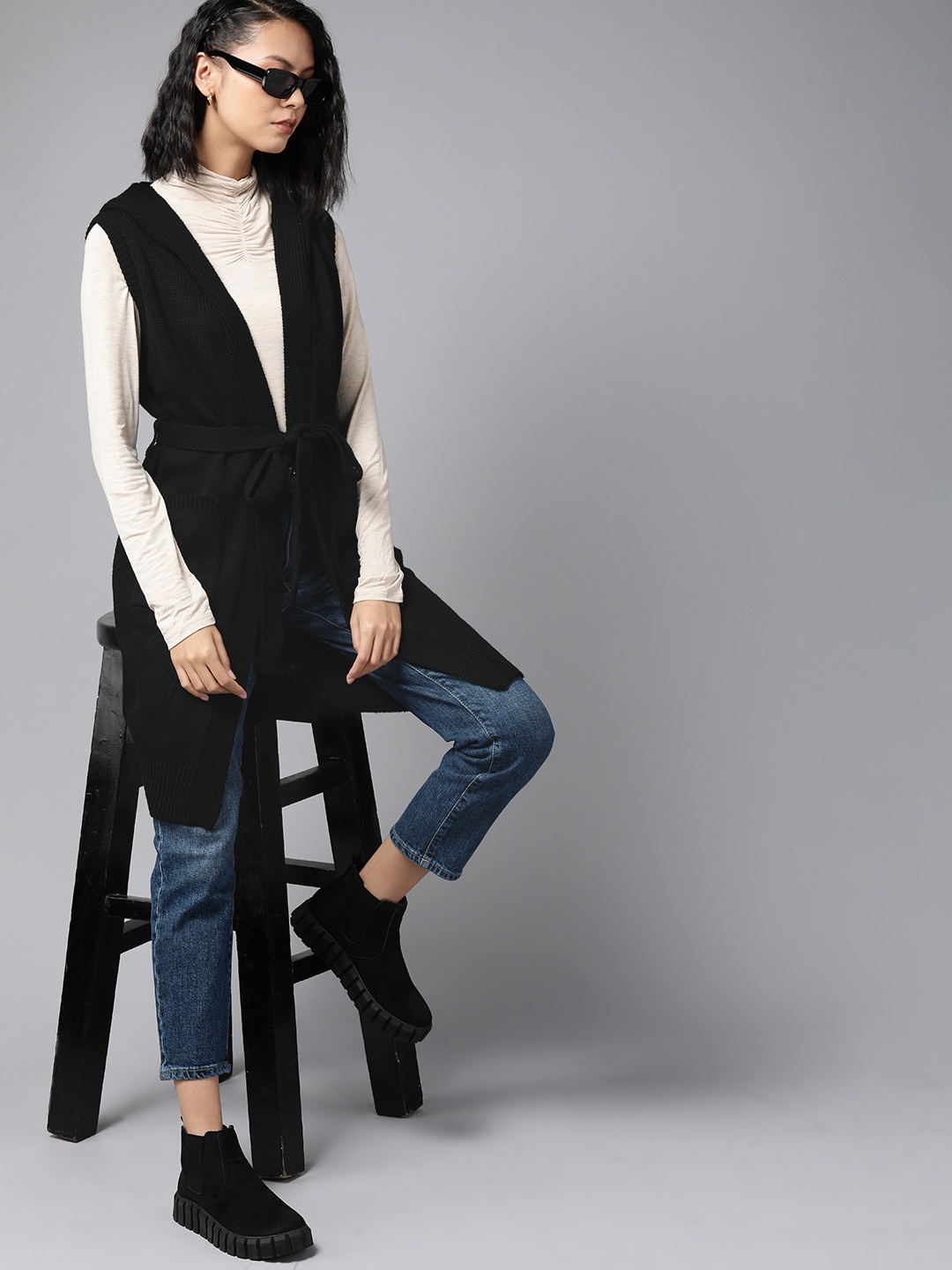 

Roadster Women Black Solid Longline Front-Open Sweater With Belt