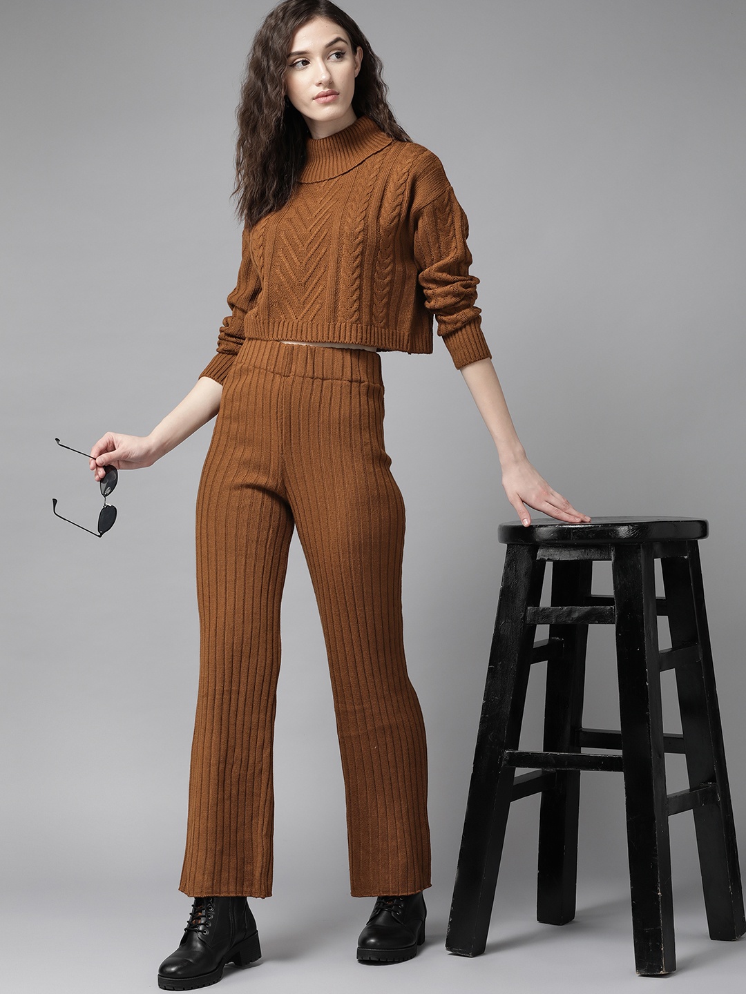 

The Roadster Lifestyle Co. Women Brown Acrylic Self-Design Sweater & Trousers Set
