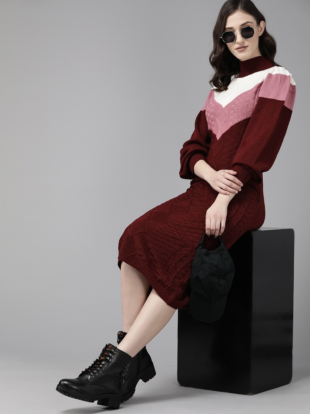 

The Roadster Lifestyle Co. Maroon & White Self Design Acrylic Midi Jumper Dress