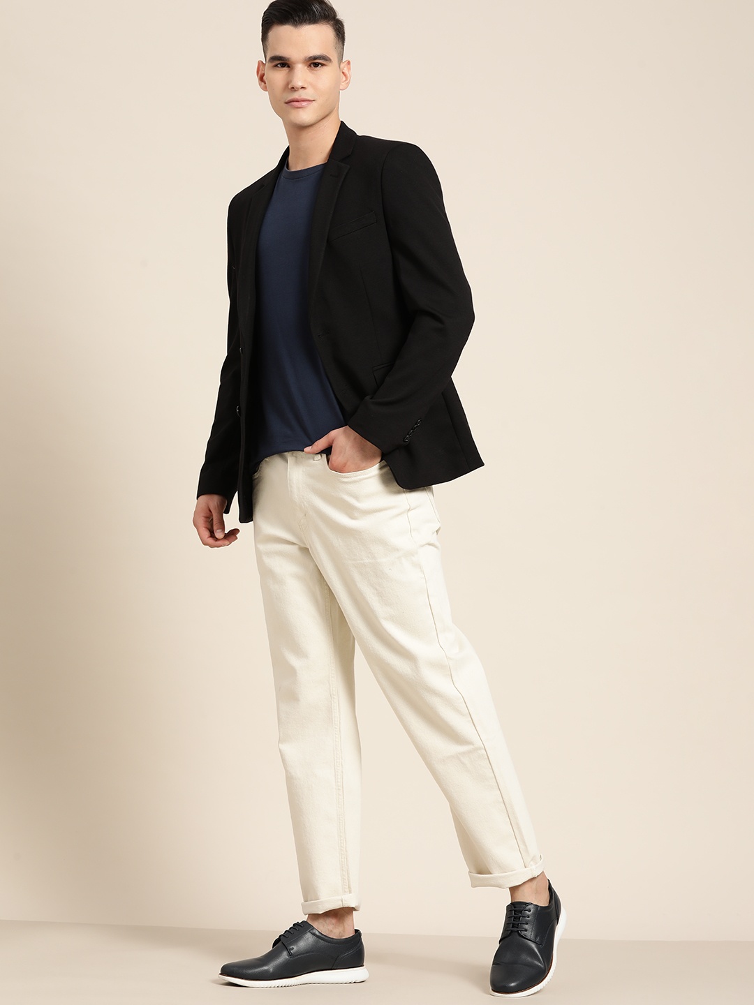 

INVICTUS Slim Fit Single Breasted Blazer, Black