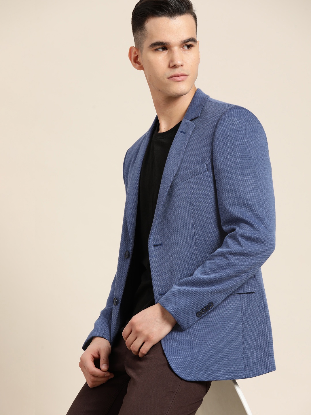 

INVICTUS Textured Slim Fit Single Breasted Blazer, Blue
