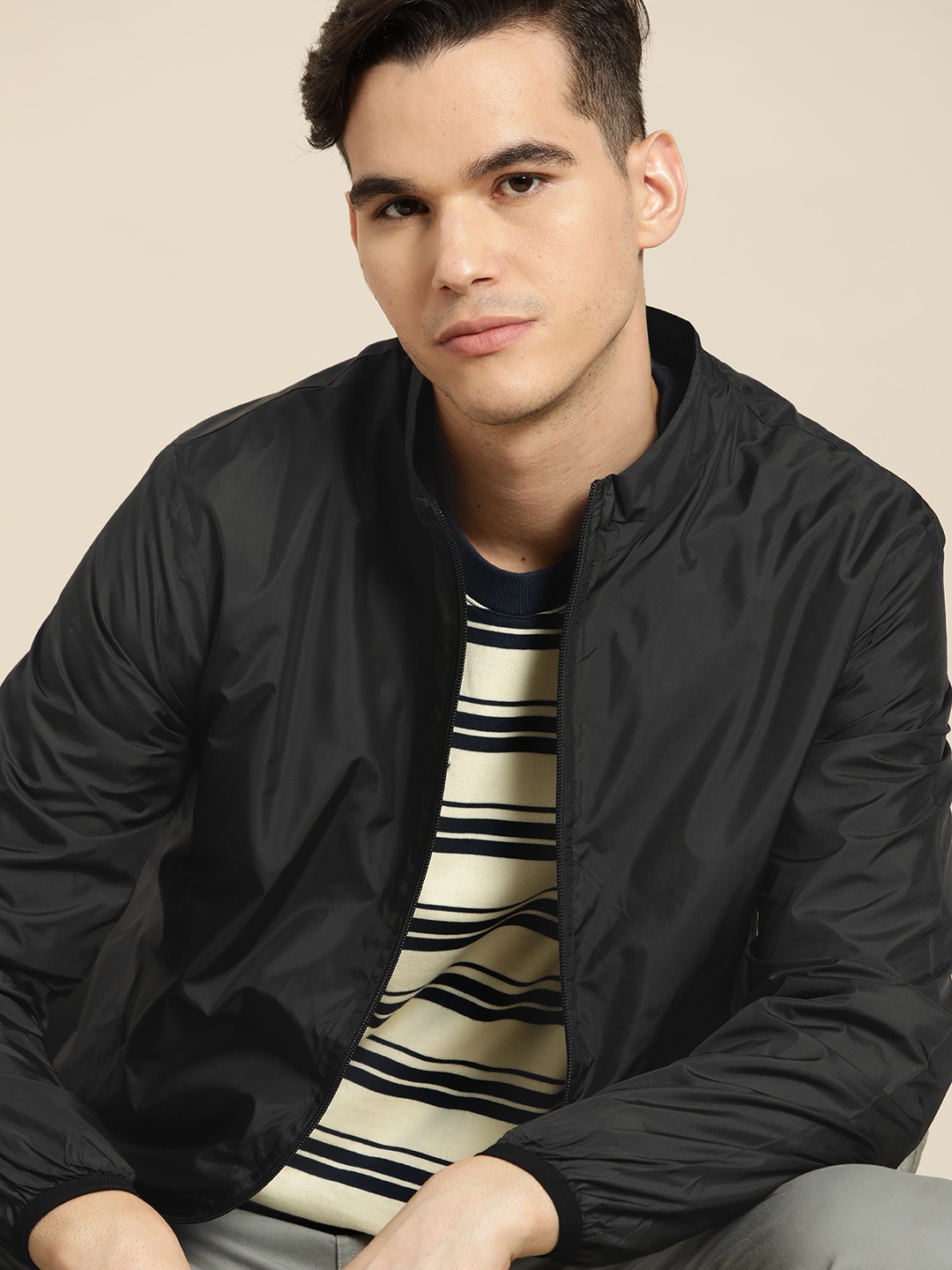 

INVICTUS Men Black Solid Tailored Jacket