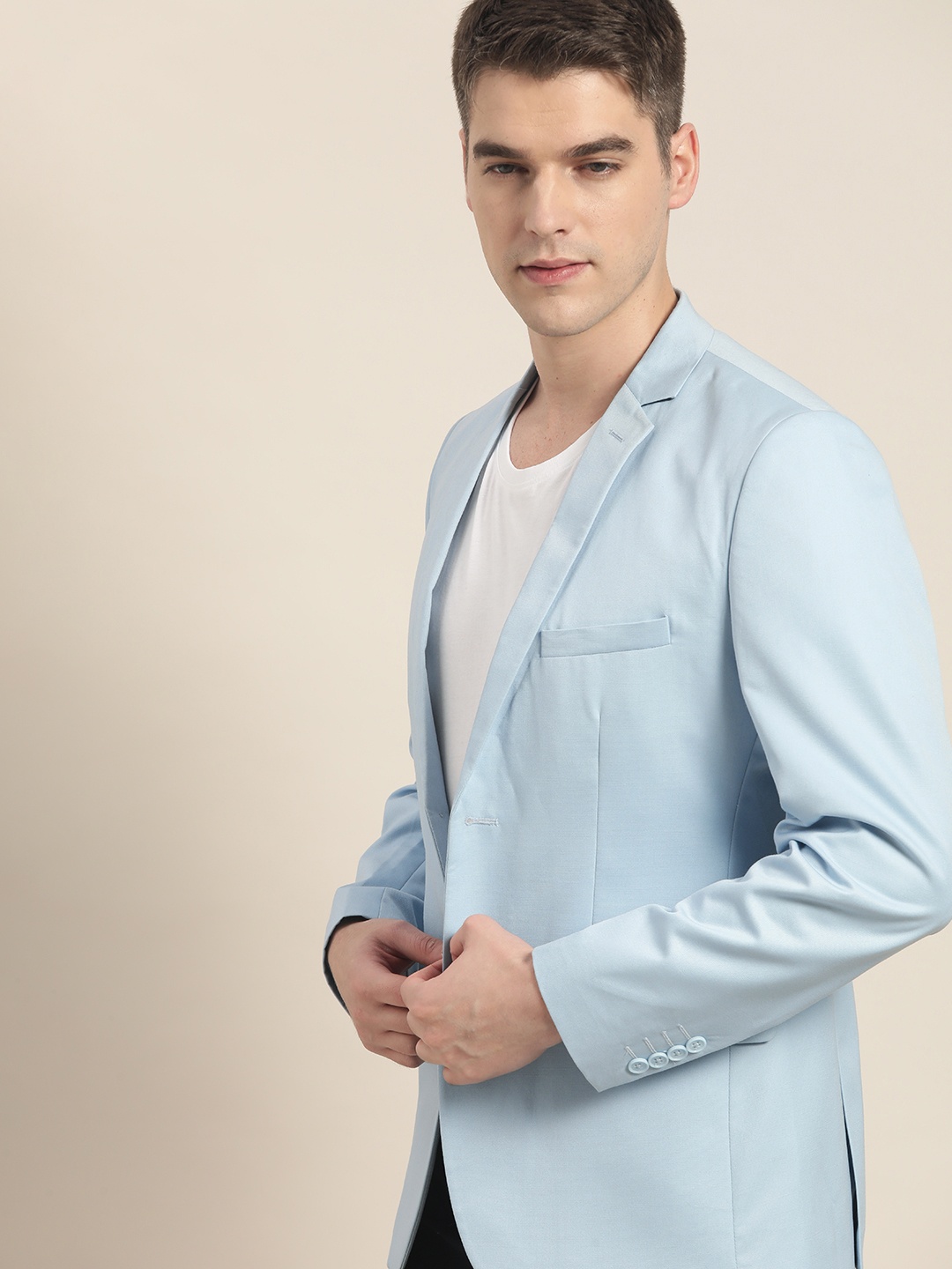 

INVICTUS Men Blue Solid Slim fit Single Breasted Blazer