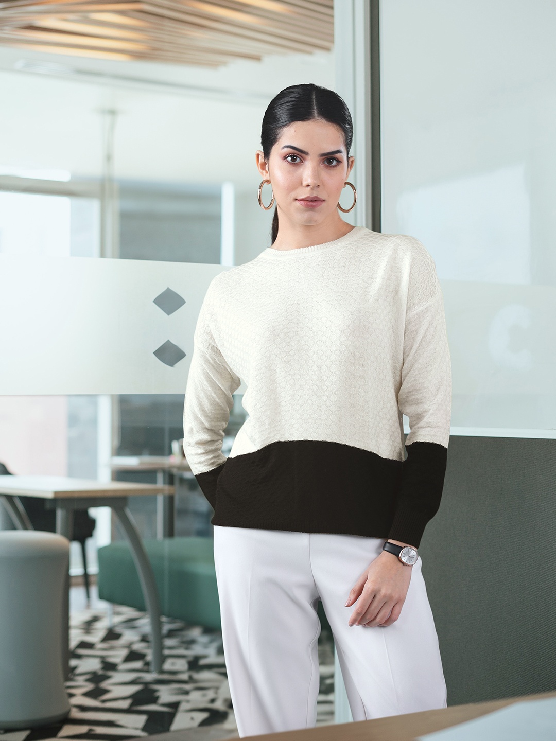

her by invictus Women White & Black Colourblocked Acrylic Sweater
