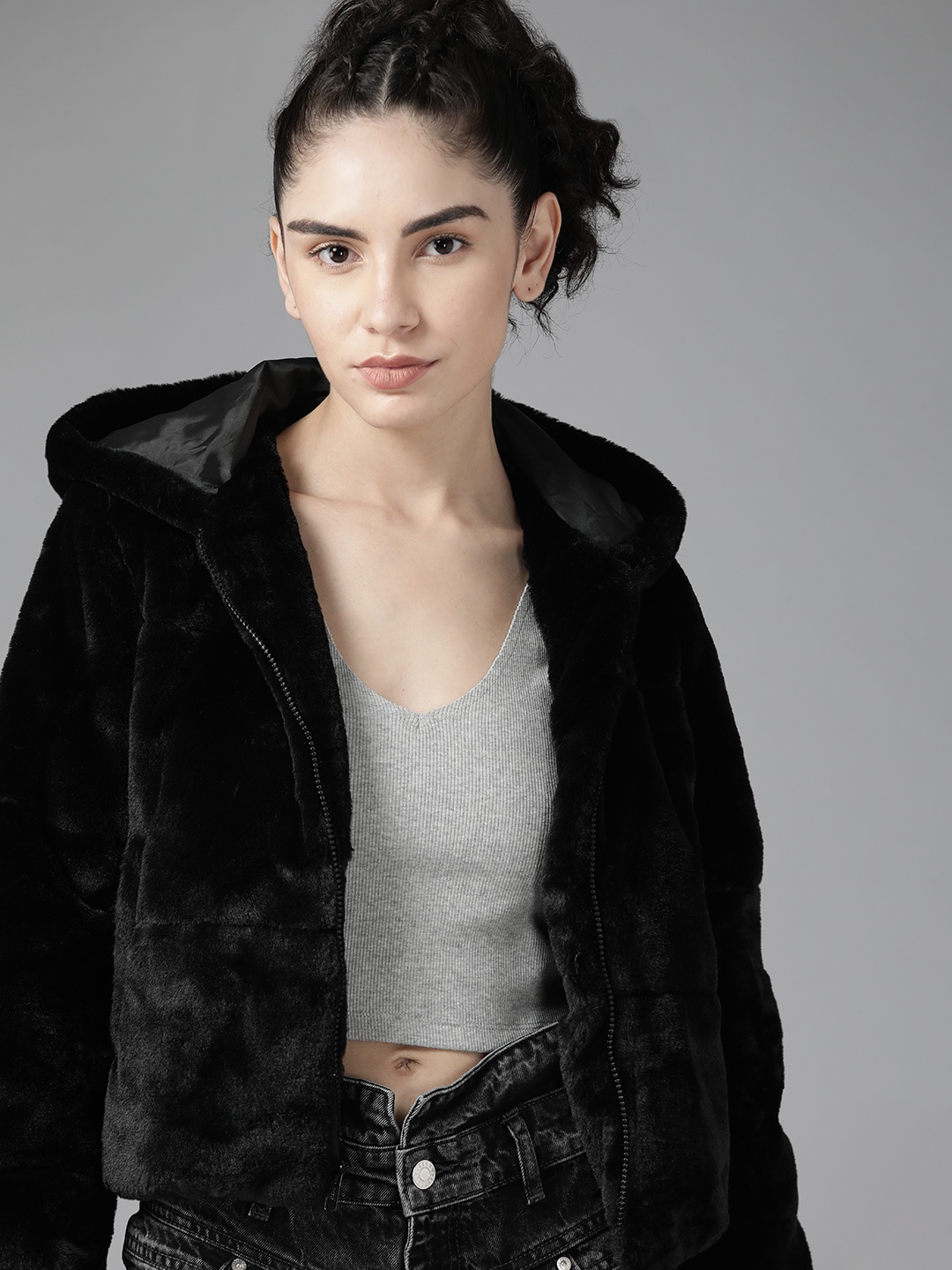 

Roadster Women Black Solid Faux Fur Hooded Sherpa Jacket