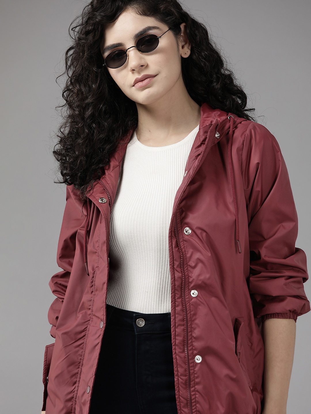 

The Roadster Lifestyle Co. Solid Hooded Windcheater Jacket, Maroon