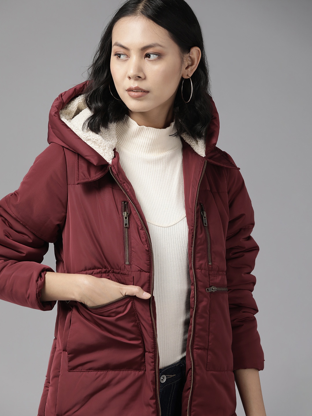 

The Roadster Lifestyle Co. Women Maroon Solid Longline Sherpa Hood Jacket