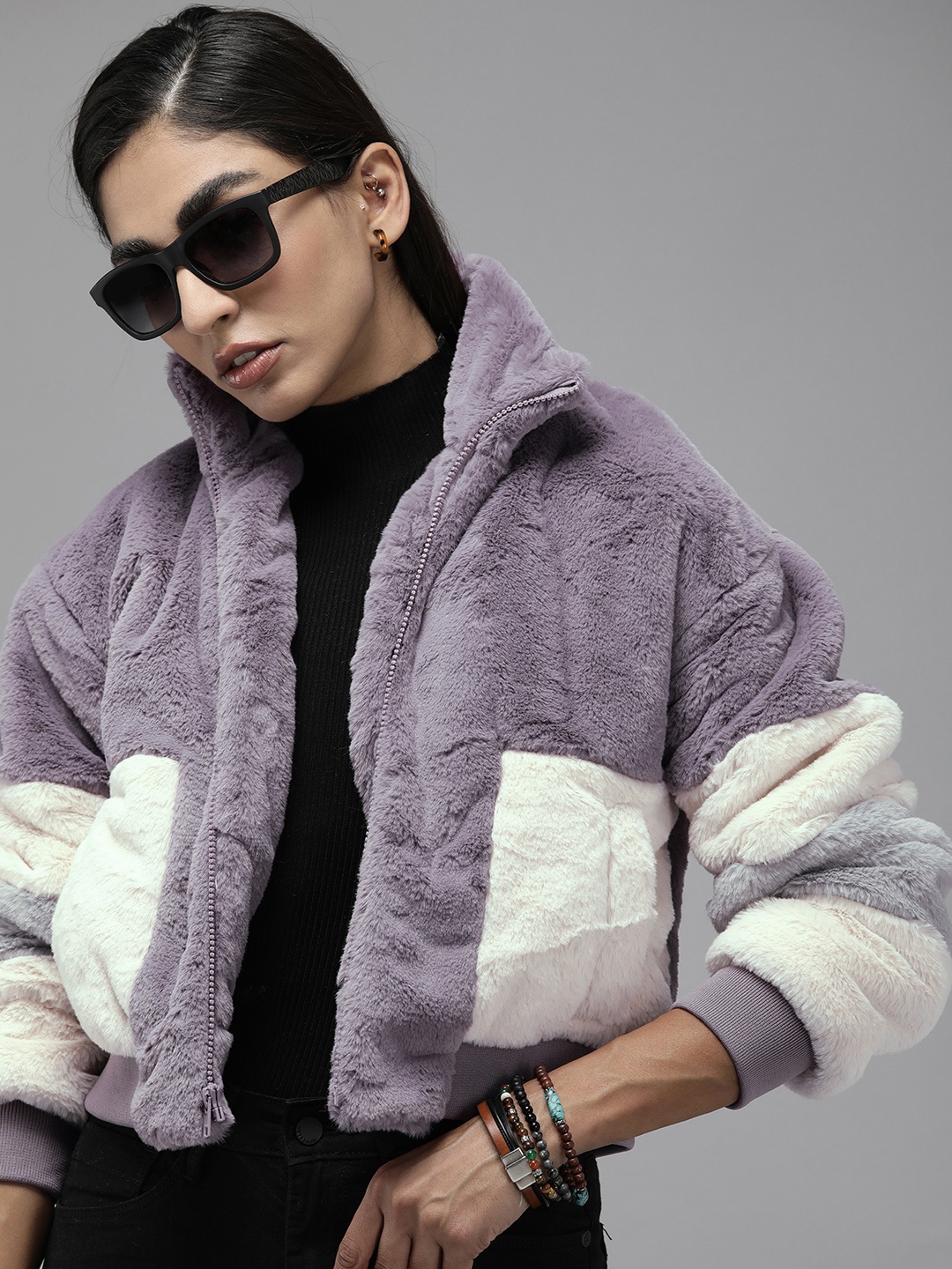 

Roadster Women Lavender White Colourblocked Crop Tailored Jacket