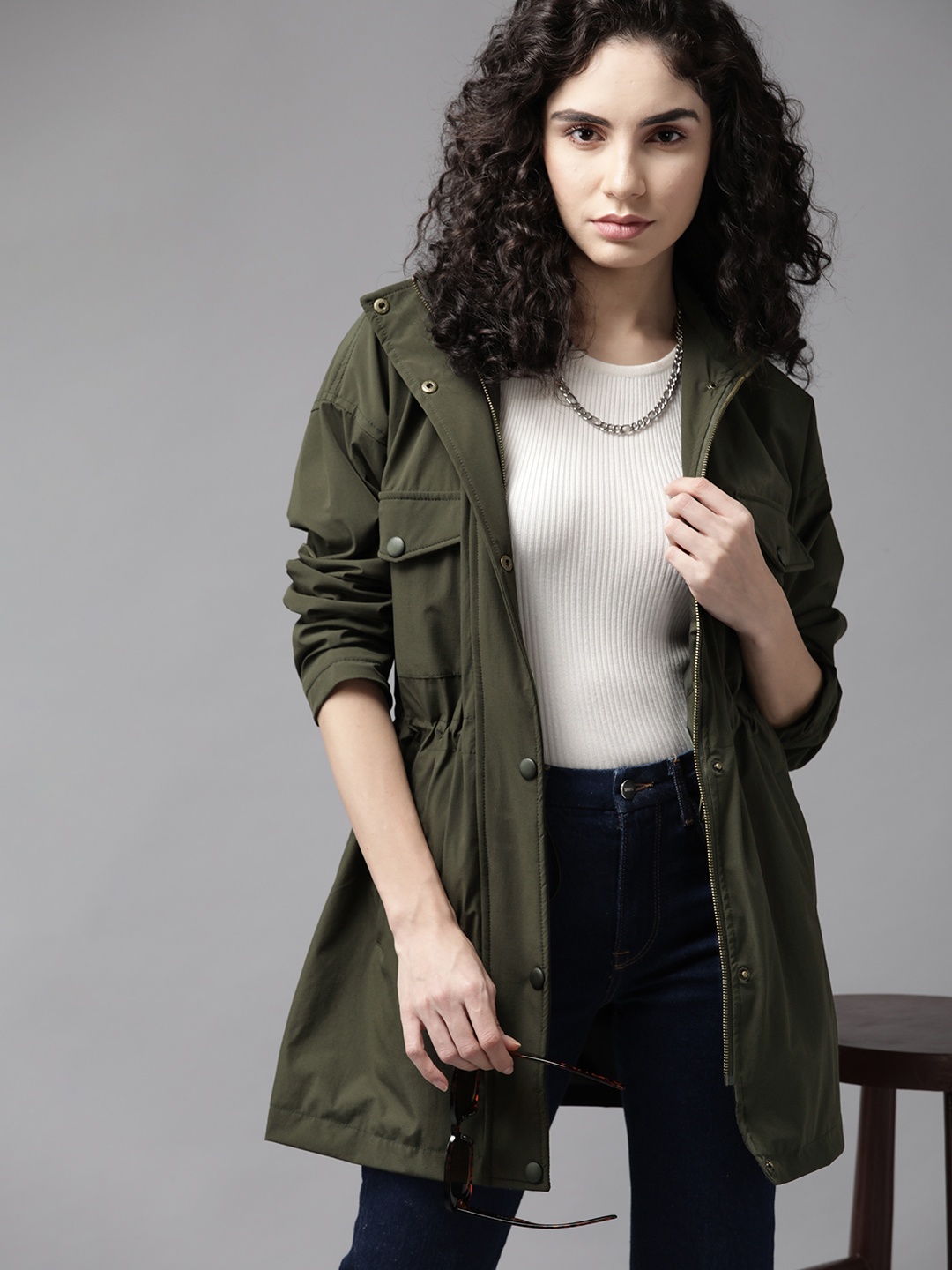 

The Roadster Lifestyle Co. Women Olive Green Solid Longline Tailored Jacket