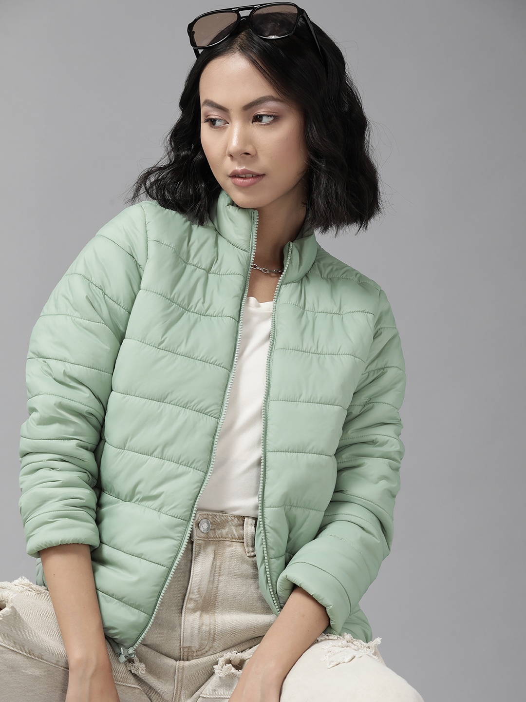 

The Roadster Lifestyle Co. Women Green Solid Padded Jacket with a Pouch