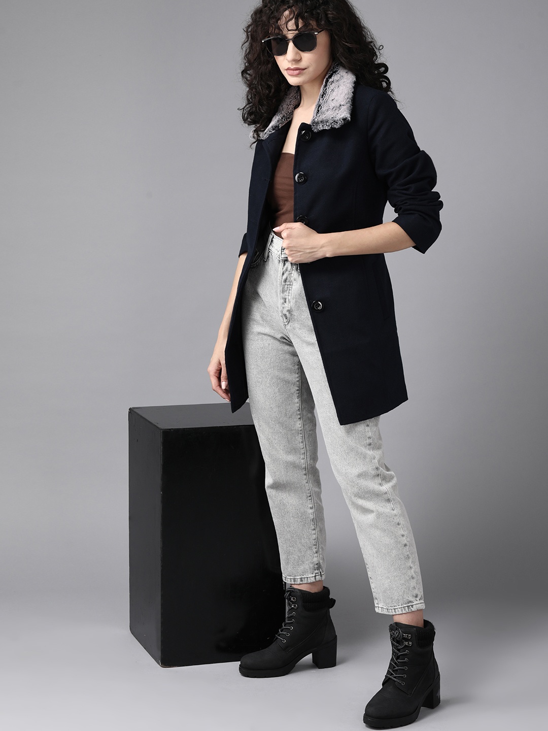 

Roadster Women Navy Blue Solid Longline Tailored Jacket